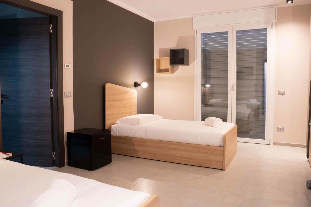 Terranova49 Aparthotel Novara Eksteriør bilde